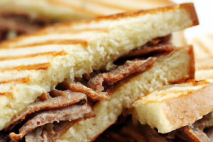 Slow-Cooked French Dip Sandwiches: Juicy, Tender & Easy