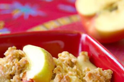 Irresistible Apple Crumble with Crunchy Oat Topping Delight