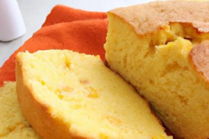 Quick & Easy Cornbread: Baking Magic with Jiffy Mix